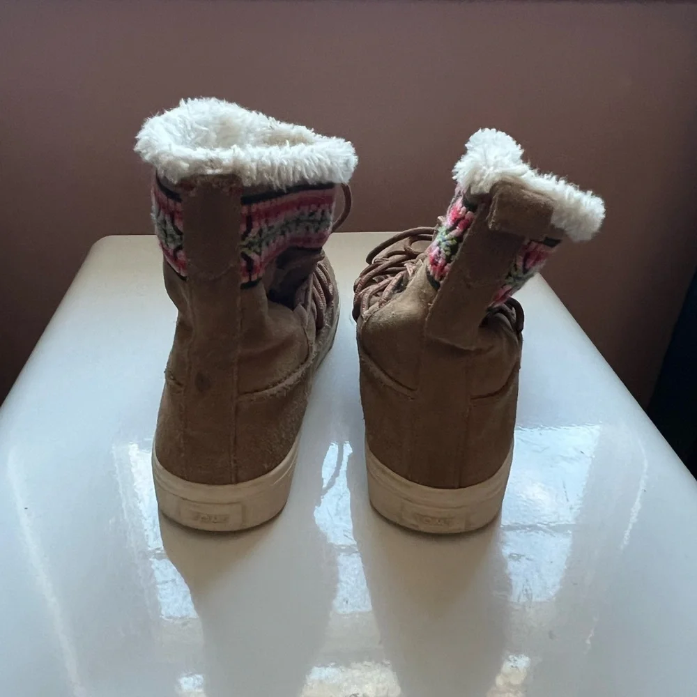 TOMS Alpine Brown Suede Leather Lace Up Faux‎ Fur Ankle Sneaker Boots
